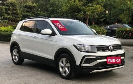 Volkswagen T-Cross I, 2023 год, 1 356 184 рублей, 3 фотография