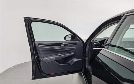 Volkswagen Passat B8 рестайлинг, 2023 год, 1 550 000 рублей, 10 фотография