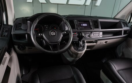 Volkswagen Caravelle T6 рестайлинг, 2018 год, 2 849 000 рублей, 6 фотография