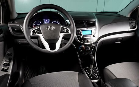 Hyundai Solaris II рестайлинг, 2012 год, 939 000 рублей, 6 фотография