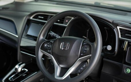 Honda Shuttle II, 2019 год, 1 380 000 рублей, 11 фотография