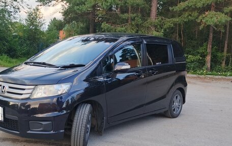 Honda Freed I, 2012 год, 990 000 рублей, 2 фотография