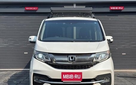 Honda Stepwgn IV, 2015 год, 1 200 100 рублей, 2 фотография