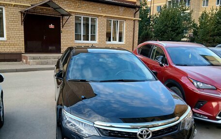 Toyota Camry, 2017 год, 2 580 000 рублей, 2 фотография