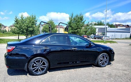 Toyota Camry, 2017 год, 2 580 000 рублей, 6 фотография