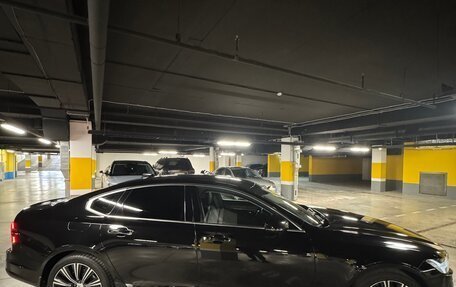 Volvo S90 II рестайлинг, 2021 год, 3 350 000 рублей, 9 фотография