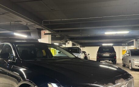 Volvo S90 II рестайлинг, 2021 год, 3 350 000 рублей, 4 фотография