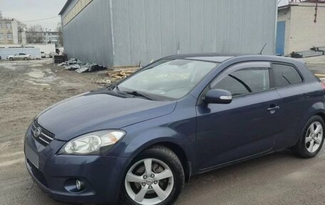KIA cee'd I рестайлинг, 2010 год, 700 000 рублей, 2 фотография
