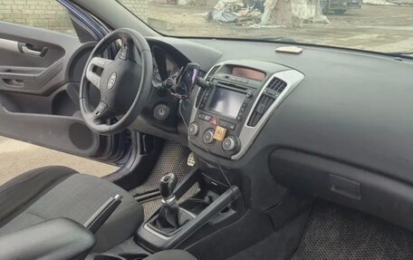 KIA cee'd I рестайлинг, 2010 год, 700 000 рублей, 7 фотография