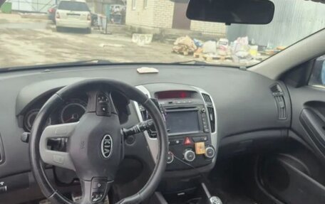 KIA cee'd I рестайлинг, 2010 год, 700 000 рублей, 9 фотография
