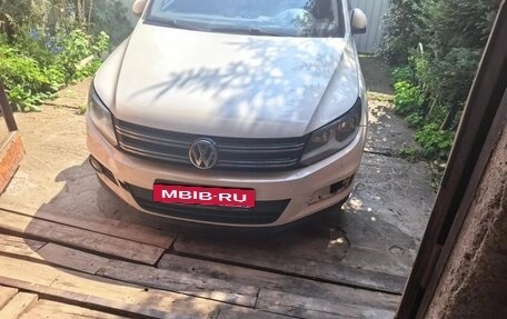 Volkswagen Tiguan I, 2012 год, 8 999 000 рублей, 12 фотография