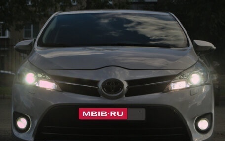 Toyota Verso I, 2013 год, 1 350 000 рублей, 9 фотография