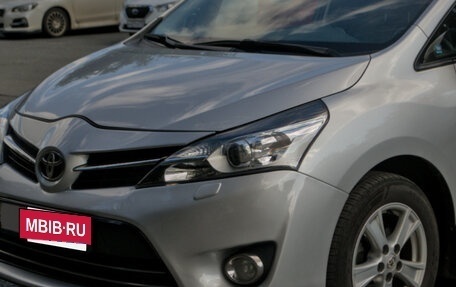Toyota Verso I, 2013 год, 1 350 000 рублей, 12 фотография