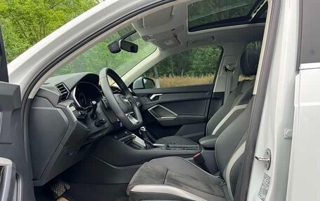 Audi Q3, 2022 год, 2 375 000 рублей, 7 фотография