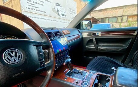 Volkswagen Touareg III, 2005 год, 735 000 рублей, 5 фотография