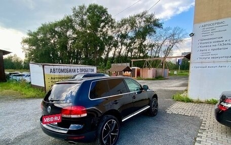Volkswagen Touareg III, 2005 год, 735 000 рублей, 2 фотография