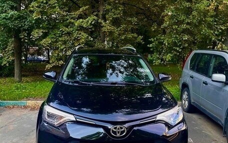 Toyota RAV4, 2015 год, 2 050 000 рублей, 4 фотография