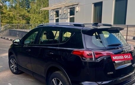 Toyota RAV4, 2015 год, 2 050 000 рублей, 6 фотография
