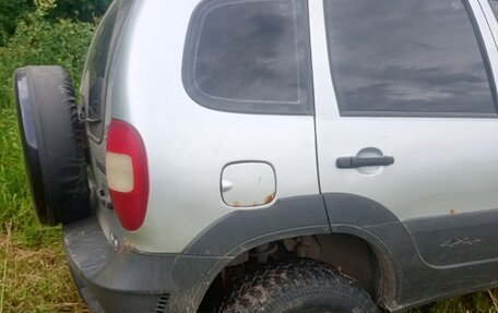 Chevrolet Niva I рестайлинг, 2005 год, 260 000 рублей, 3 фотография