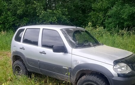 Chevrolet Niva I рестайлинг, 2005 год, 260 000 рублей, 2 фотография