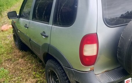 Chevrolet Niva I рестайлинг, 2005 год, 260 000 рублей, 5 фотография