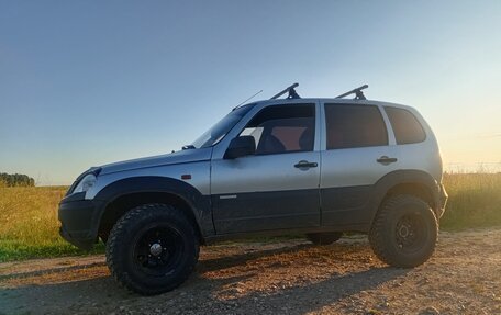 Chevrolet Niva I рестайлинг, 2005 год, 260 000 рублей, 18 фотография