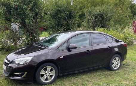 Opel Astra J, 2013 год, 625 000 рублей, 5 фотография