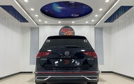 Volkswagen Tiguan II, 2023 год, 2 750 000 рублей, 6 фотография