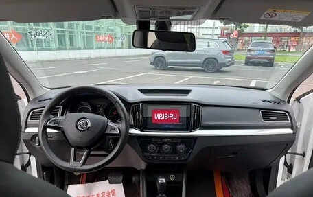Skoda Kamiq I, 2023 год, 1 600 000 рублей, 17 фотография