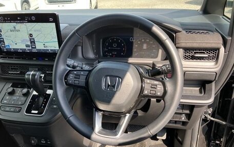 Honda Stepwgn, 2023 год, 2 200 000 рублей, 7 фотография