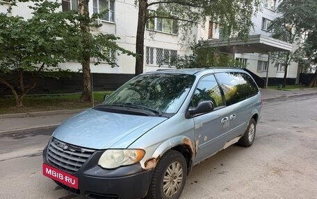 Chrysler Town & Country IV, 2005 год, 395 000 рублей, 3 фотография
