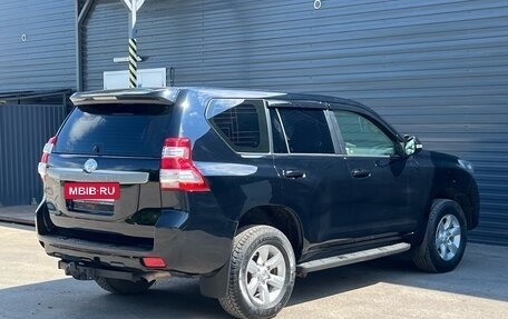 Toyota Land Cruiser 200, 2012 год, 3 800 000 рублей, 6 фотография