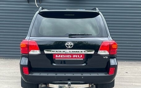 Toyota Land Cruiser 200, 2012 год, 3 800 000 рублей, 7 фотография