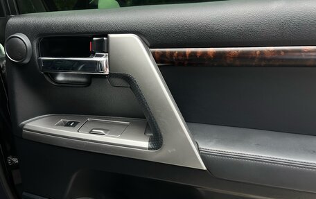 Toyota Land Cruiser 200, 2012 год, 3 800 000 рублей, 24 фотография