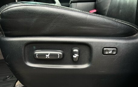 Toyota Land Cruiser 200, 2012 год, 3 800 000 рублей, 19 фотография