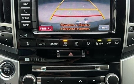 Toyota Land Cruiser 200, 2012 год, 3 800 000 рублей, 21 фотография