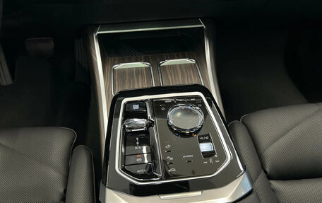 BMW 7 серия, 2025 год, 13 090 000 рублей, 16 фотография
