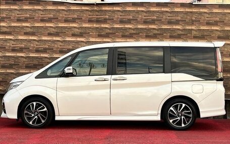 Honda Stepwgn IV, 2017 год, 1 600 400 рублей, 6 фотография