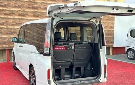 Honda Stepwgn IV, 2017 год, 1 600 400 рублей, 31 фотография