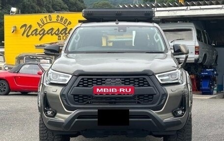 Toyota Hilux VIII, 2023 год, 4 590 000 рублей, 2 фотография
