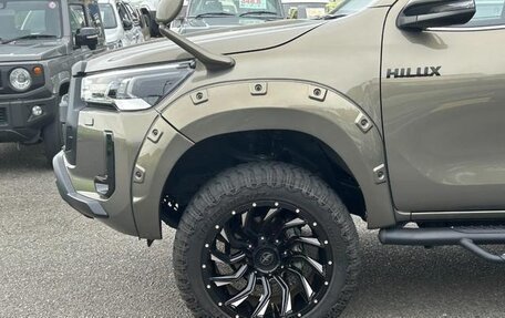 Toyota Hilux VIII, 2023 год, 4 590 000 рублей, 9 фотография