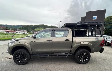 Toyota Hilux VIII, 2023 год, 4 590 000 рублей, 8 фотография