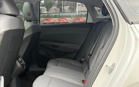 Volkswagen Lavida, 2025 год, 1 980 000 рублей, 17 фотография