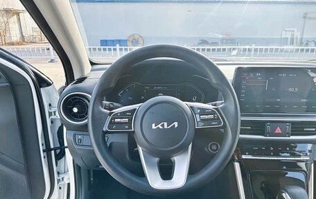 KIA K3, 2022 год, 1 315 000 рублей, 13 фотография