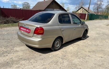 Toyota Platz, 2003 год, 300 000 рублей, 2 фотография
