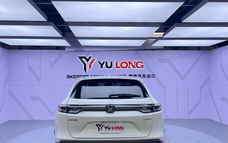Honda Vezel, 2023 год, 1 830 000 рублей, 5 фотография