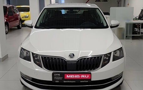 Skoda Octavia, 2017 год, 1 699 000 рублей, 2 фотография