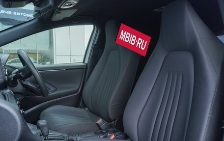 Toyota Yaris, 2020 год, 1 240 000 рублей, 15 фотография
