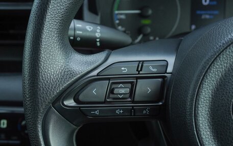 Toyota Yaris, 2020 год, 1 240 000 рублей, 22 фотография