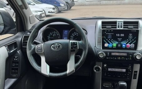Toyota Land Cruiser Prado 150 рестайлинг 2, 2013 год, 2 500 000 рублей, 5 фотография